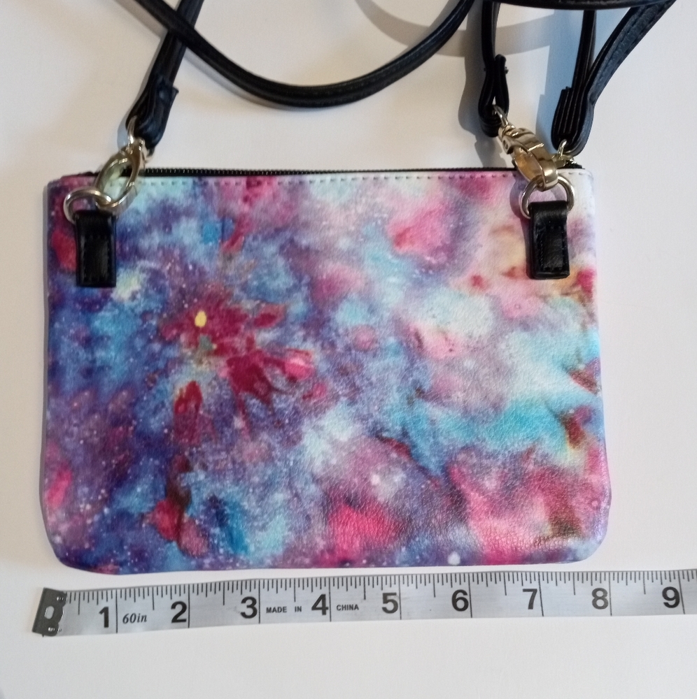 Luv Betsey by Betsey Johnson Small Crossbody Wristlet Purse Cosmos - Picture 5 of 7